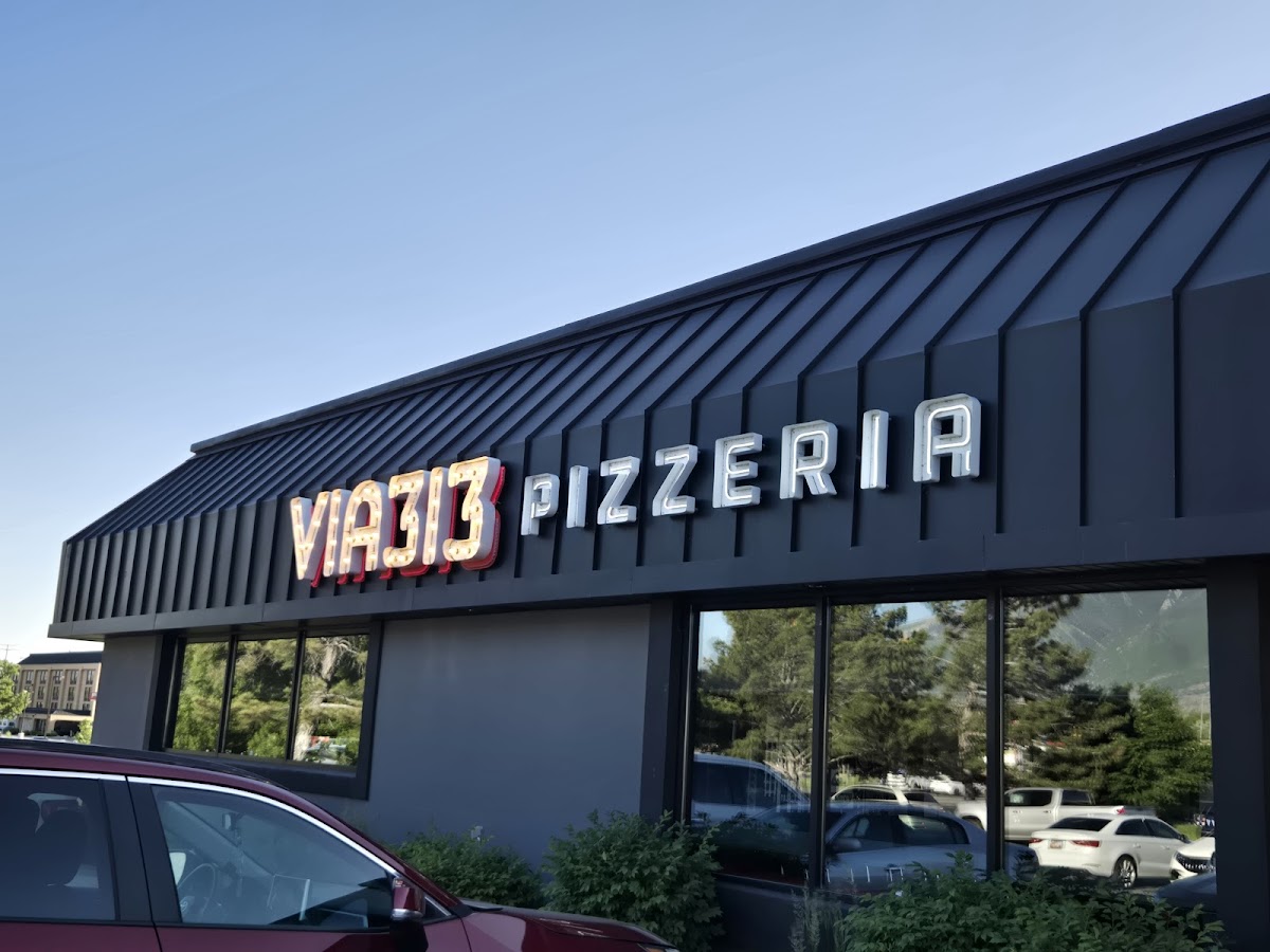 Via 313 Pizza Sandy